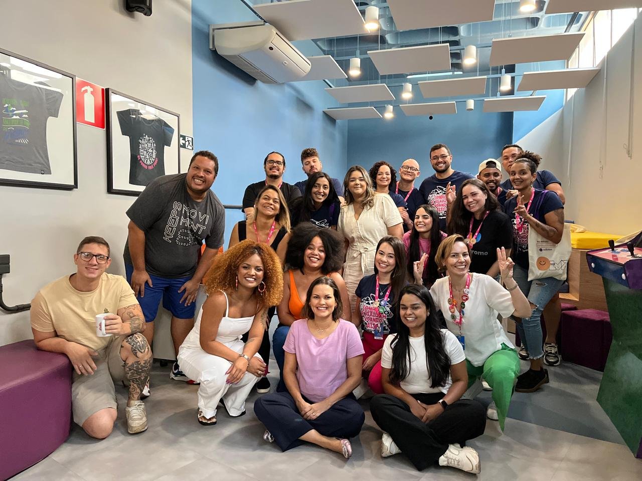 Grupo em treinamento presencial com a PsicoDesenvolveRH